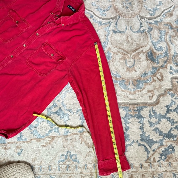 Cherokee heavy cotton gorgeous red distressed button down shirt women’s size M - Picture 6 of 7